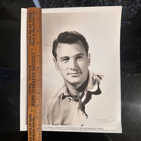 Vintage 1961 "The Last Sunset" Rock Hudson Black & White Headshot Universal Inte - Picture 3 of 13